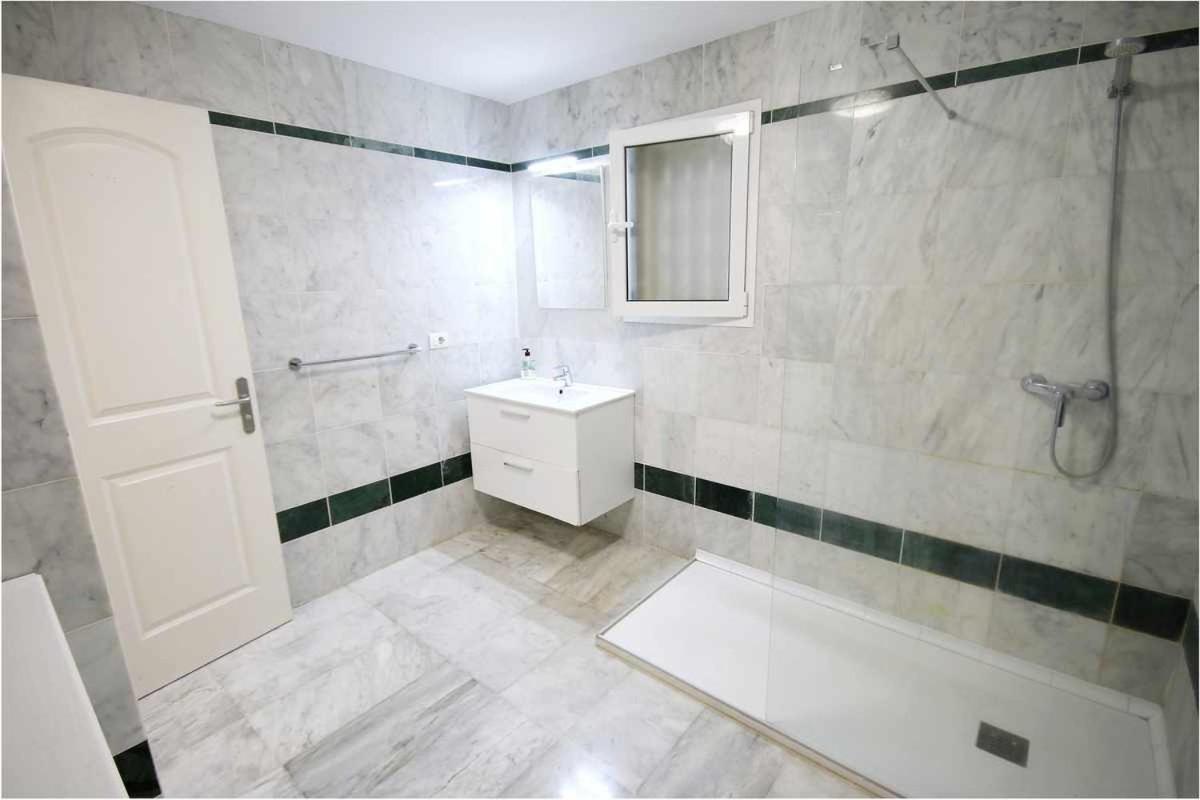 Dinastia B401 By Tenerife Rental & Sales Los Cristianos  Extérieur photo